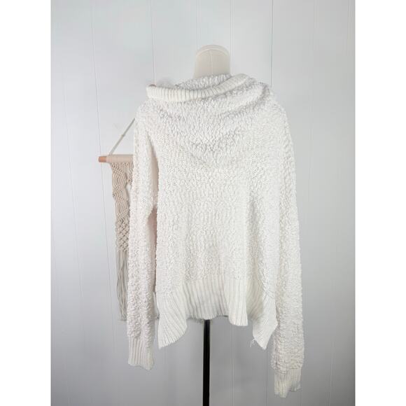 POL Popcorn Hooded Sweater Size Large White - Picture 9 of 11